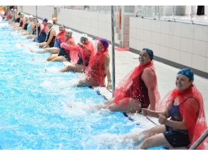 Su Jimnastiğinin Kraliçeleri Seçildi