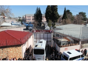 Depremde Hasar Gören Cezaevi Tamamen Boşaltıldı