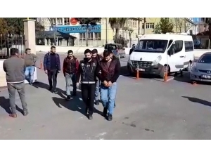 Uyuşturucu Tacirlerine Operasyon: 60 Tutuklama