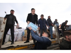 Ahlat’tan Elazığ İçin Yardım Seferberliği