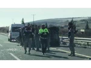 Askeri Araç Devrildi: 4 Yaralı