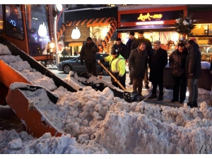 Vali Bilmez, Karla Mücadele Ordusunu Yalnız Bırakmadı
