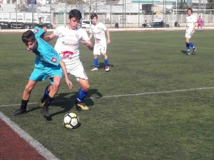 Depremzedeler İçin Saygı Duruşu