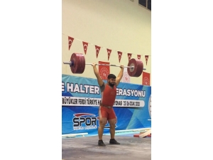 Denizlili Halterci 3 Ayrı Kategoride Gençler Türkiye Rekoru Kırdı
