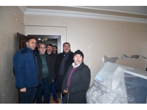 Başkan Gürkan Depremde Hasar Gören Yerleri Ziyaret Etti
