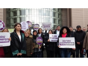 Eşini Alnından Vurduğu İddia Edilen Sanığın Yargılanmasına Devam Edildi