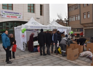 9 Yaşındaki Çocuk Cebindeki Son 20 Tl’yi Depremzedelere Bağışladı