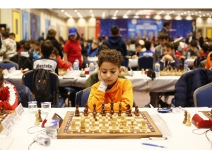 Sanko Okulları Sporcusu Satranç Milli Takım Havuzunda