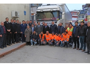 Bafra’dan Yardım Tırları Dualarla Yola Çıktı