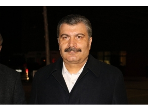 Bakan Koca: “Her Geçen Gün Takip Ettiğimiz Hasta Sayısı Azalıyor, Kritik Hastamız Bulunmuyor”