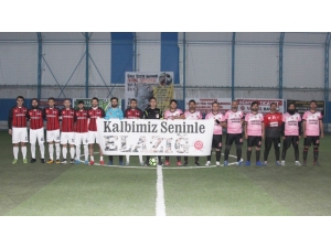 Elazığ Depremi Nedeniyle 23. Dakikada Maçı Bırakıp Dua Ettiler