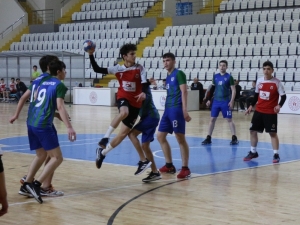 Hentbol Heyecanı Manisa’da Başladı