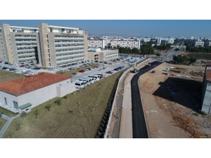 Konyaaltı Belediyesinden Sıcak Asfalt