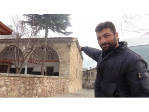 Ecdattan Miras, 4 Asırlık Kuş Yuvası