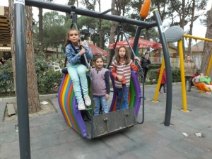 Burhaniye’de Kış Ortasında Termometreler 19’u Gösterdi