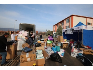 Tokat Gaziosmanpaşa Üniversitesinden Depremzedelere Destek