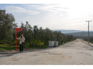 Efsane Eğitimcinin Adı Sokağa Verildi