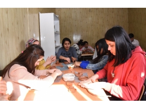 Tortek Kursları Gençleri Ağırlamaya Devam Ediyor