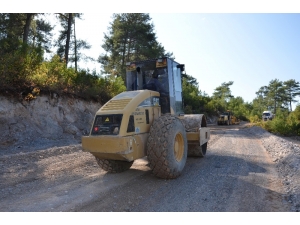 Karamanlar, Orhan Ve Gözübüyük Yolu Yapılıyor