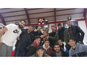 Tekman’da Kurumlar Arası Voleybol Turnuvası Düzenlendi