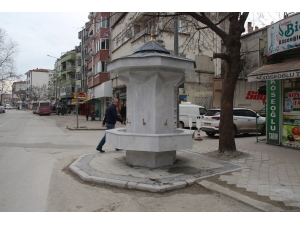 Büyükşehirden Çeşme Meydanına Örnek Çalışma