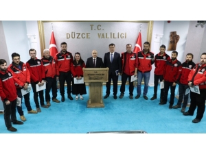 Vali Dağlı Depreminde Görev Alan Dake’ye Teşekkür Etti
