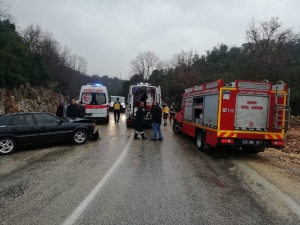 Mersin’de Piknik Dönüşü Kaza: 9 Yaralı