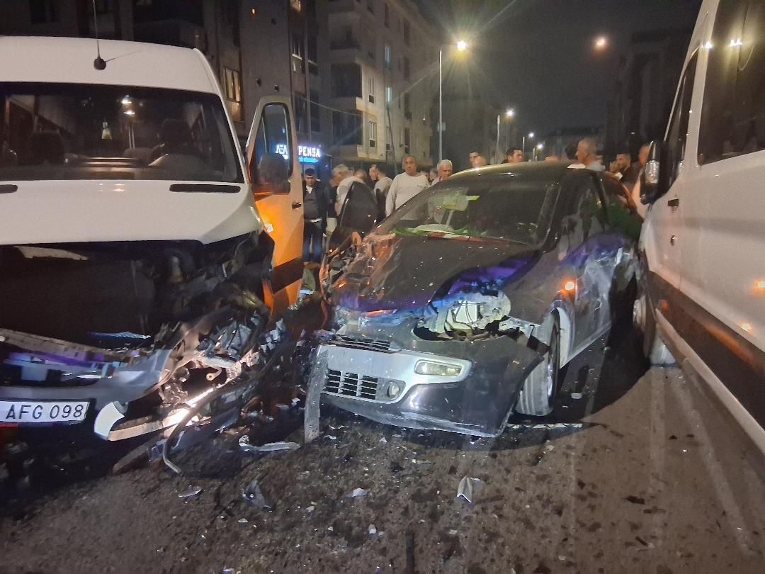 cerkezkoy-de-otomobil-ve-minibus-carpisti