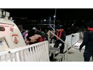 Kuşadası’nda 2 Ayrı Operasyonda 109 Düzensiz Göçmen Yakalandı