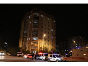 Arkadaşı İle Tartıştı, İntihara Kalkıştı