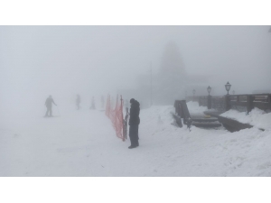 Uludağ’da Kayakçılara Sis Engeli