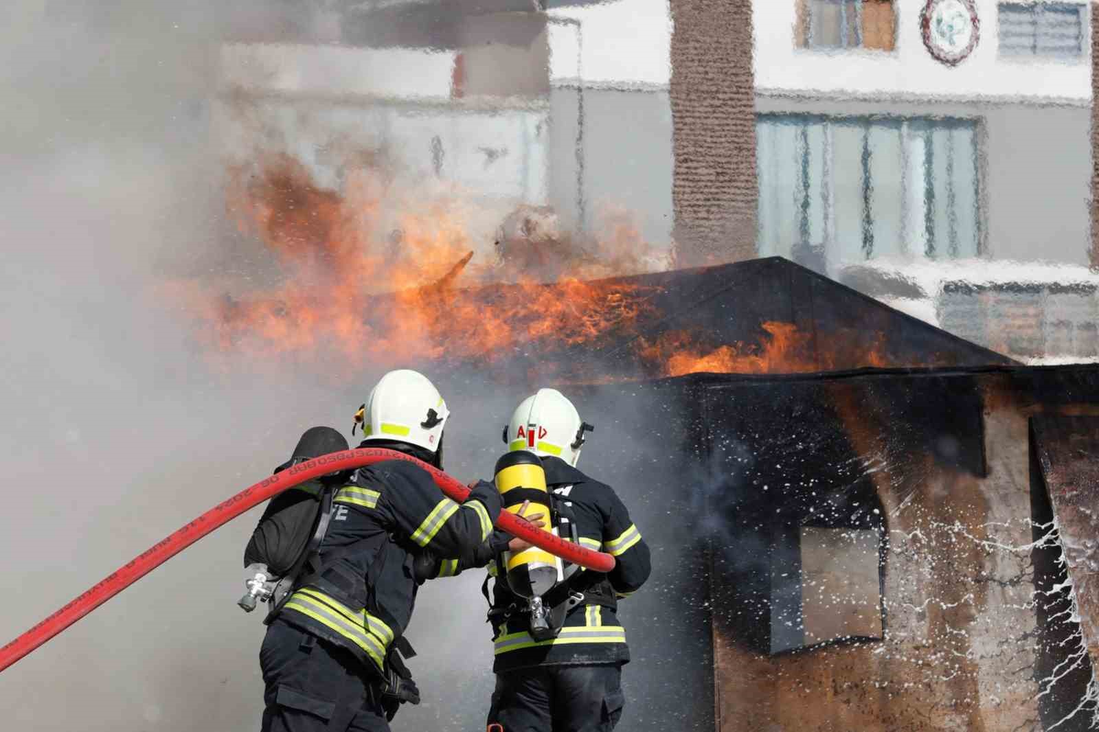 mugla-itfaiyesi-6-ayda-2-bin-241-vakaya-mudahale-etti