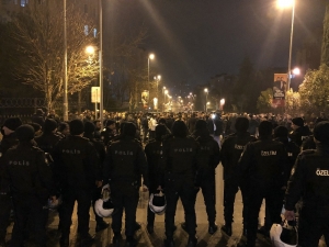 Taksicilerin Yol Kesip Evrak Sordukları Turizm Şoförü Yaşadıklarını Anlattı