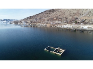 Suların Çekildiği Barajda Minareden Sonra Evler De Ortaya Çıktı