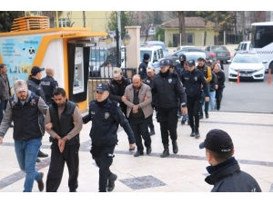 Şanlıurfa’da Bombalı Araç İle İlgili Gözaltına Alınan 11 Zanlı Adliyede
