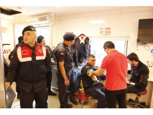 Jandarma’dan Kan Bağışı