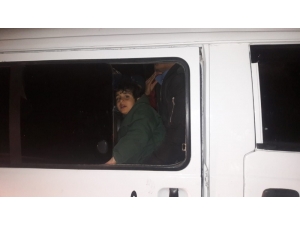 Çanakkale’de 9 Kişilik Araçtan 22 Mülteci Çıktı