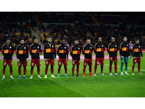 Aslan, Şubatta İstanbul’da