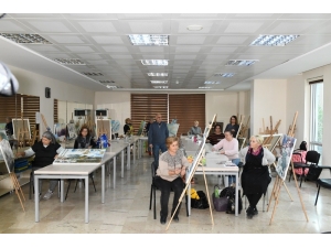 Geleceğin Ressamları Esenyurt’ta Yetişiyor