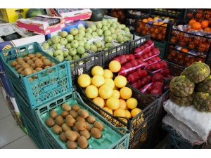 İstanbul’a Gelen Meyve Azaldı, Sebze Arttı