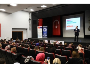 Çocuğun Kalbine Giden 10 Yol