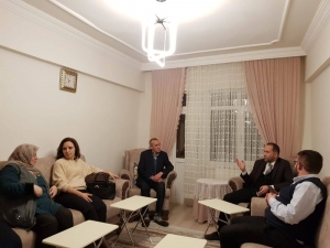 Niğde Belediye Başkanı Emrah Özdemir, Gönül Kapılarını Çalıyor