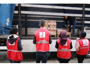 Kızılay Kırşehir Şubesinden Deprem Bölgesine İnsani Yardım Yola Çıktı