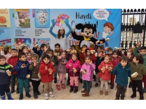 8 Bin Çocuk Sinema Ve Tiyatroyla Buluştu