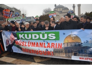“Kudüs Müslümanların Onurudur” Eylemi Düzenlendi