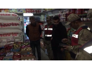 Cezaevinden 3 Yıl Önce Firar Eden Zanlı, Markette Alışveriş Yaparken Yakalandı