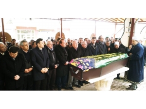 Doç. Dr. Murat Mercan’ın Annesi Uşak’ta Toprağa Verildi