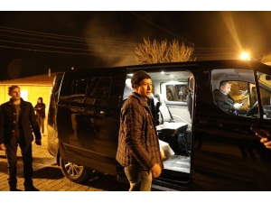 Belediye Başkanı Makam Aracını Depremzedelere Tahsis Etti