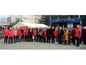 Salihli Kızılay, Depremzedeler İçin Bağış Çadırı Kurdu