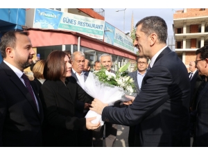 Bakan Selçuk, Antalya’da Ziyaretlerde Bulundu